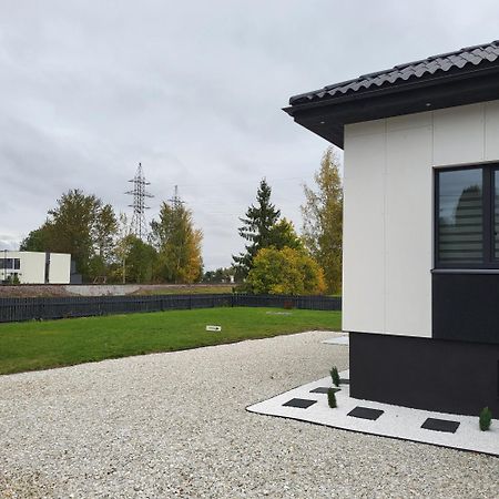 Luxury Apartment Private House And Parking Netflix 塔尔图 外观 照片